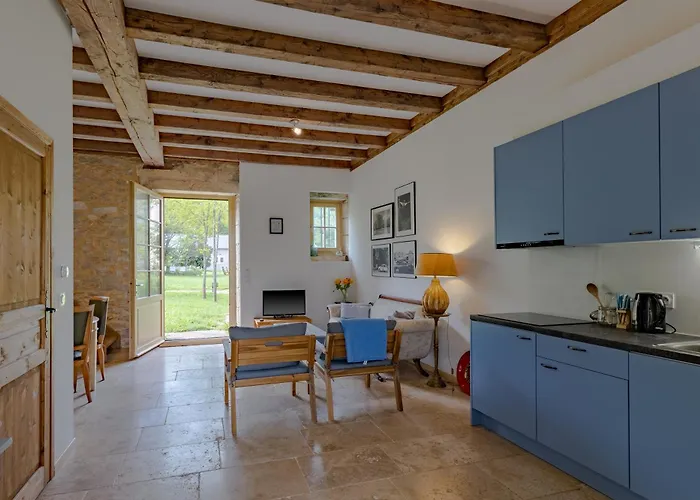 3 * Condat-sur-Vézère